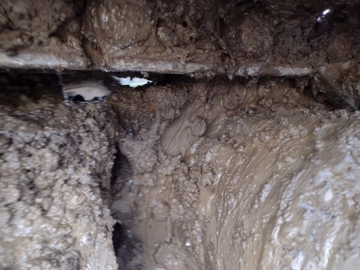 caterpillar-325d-image-33