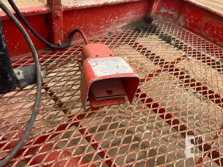 2000-jlg-800a-image-29