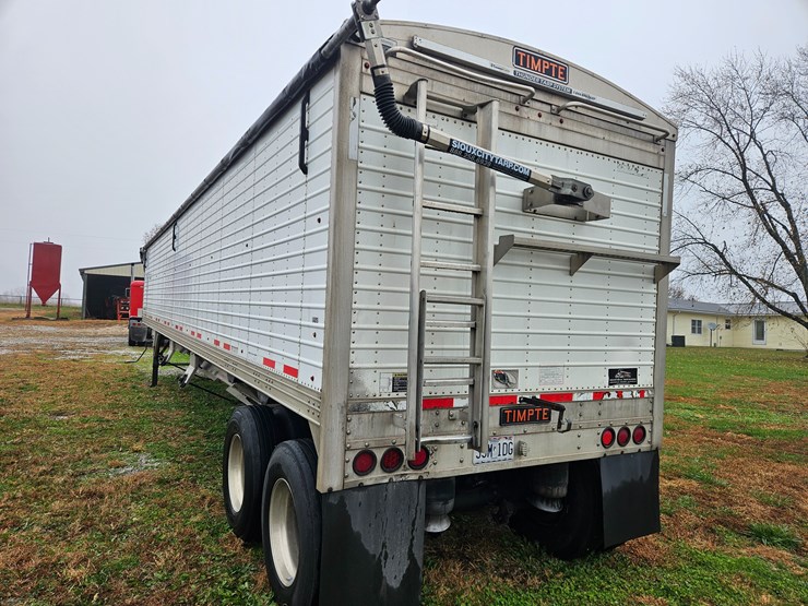 2017-timpte-hopper-bottom-image-10