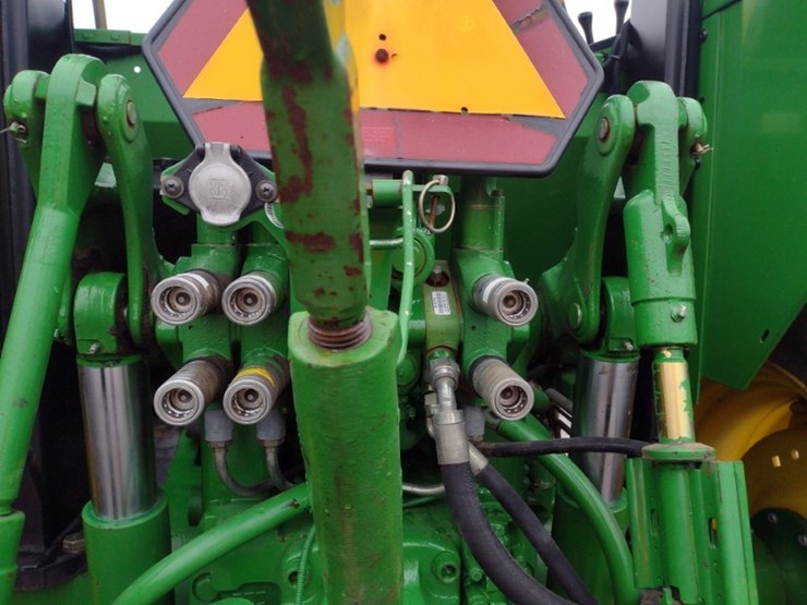 john-deere-6215-image-23