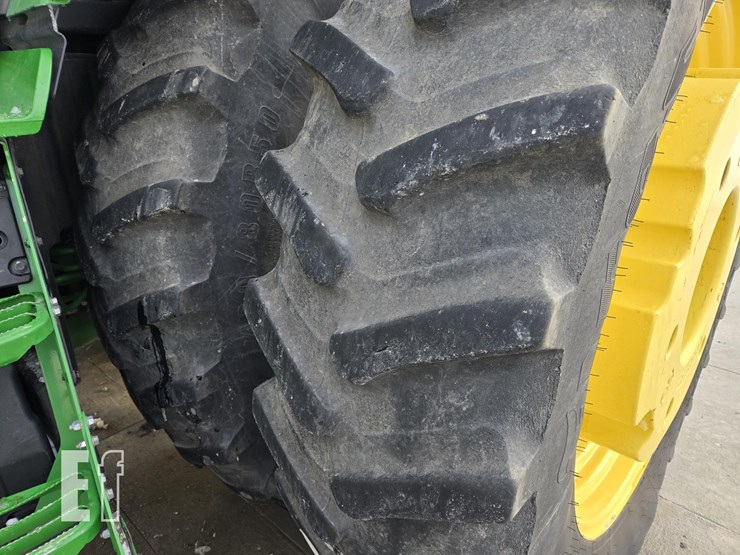 john-deere-8370r-image-4