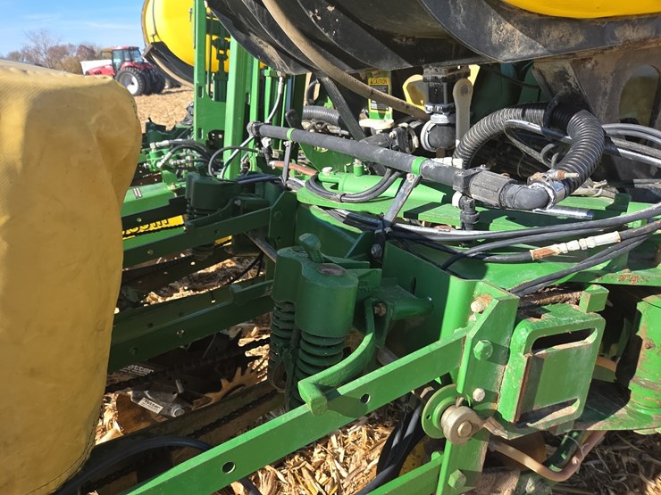 john-deere-1760nt-image-16