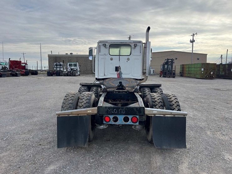 2016-western-star-4900-image-6