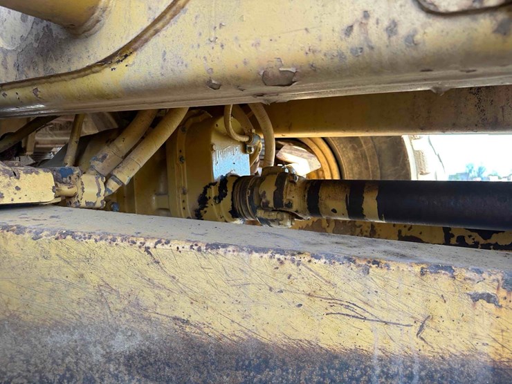 cat-350e2-haul-truck-image-11