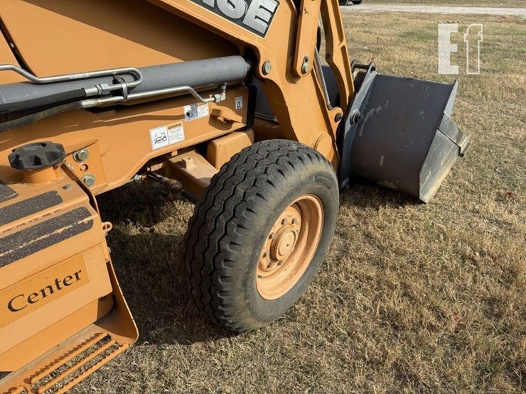 2014-case-580n-image-13