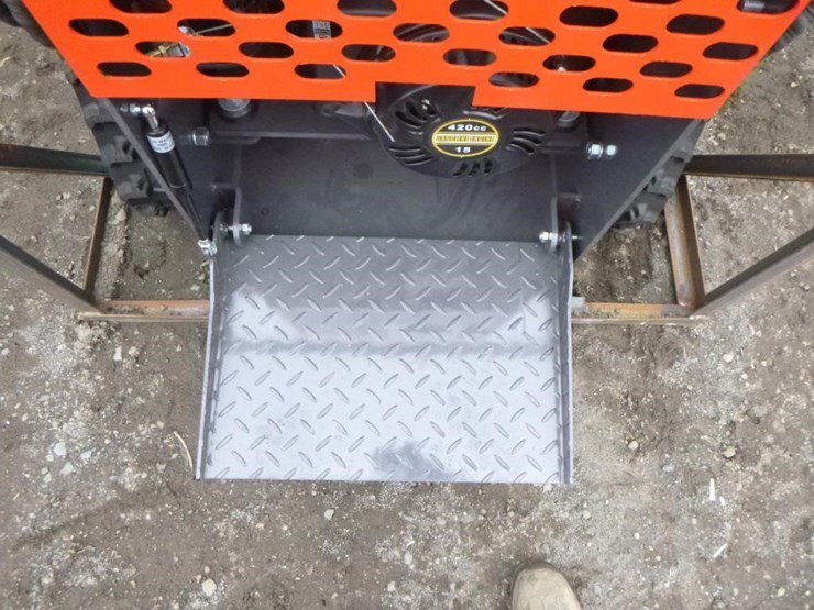 2025-agt-ysrt14-skid-steer-track-loader-image-11