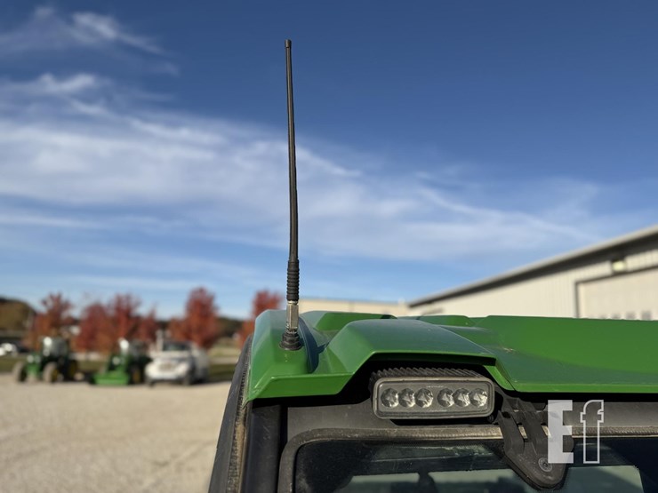 john-deere-gator-xuv-835r-image-25