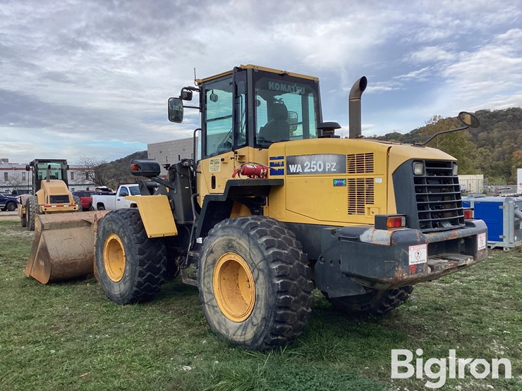2011-komatsu-wa250pz-6-image-7
