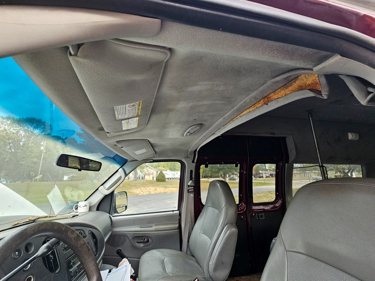 #21246-•-2007-ford-econoline-wagon-van-image-29