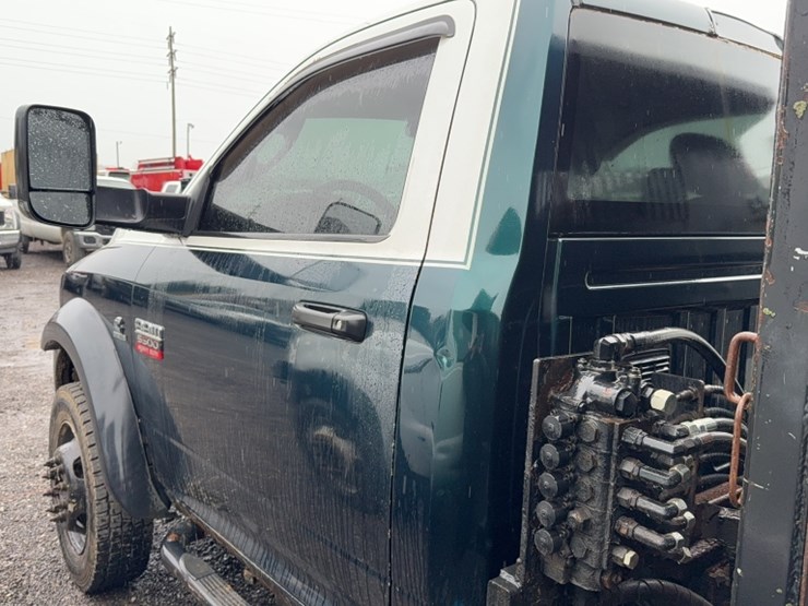 dodge-ram-5500-image-13