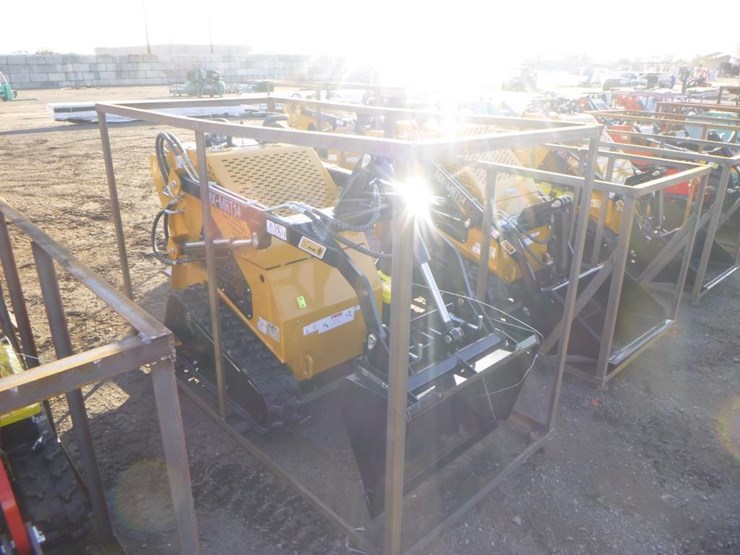 2025-agt-mx-mrt14-skid-steer-track-loader-image-2
