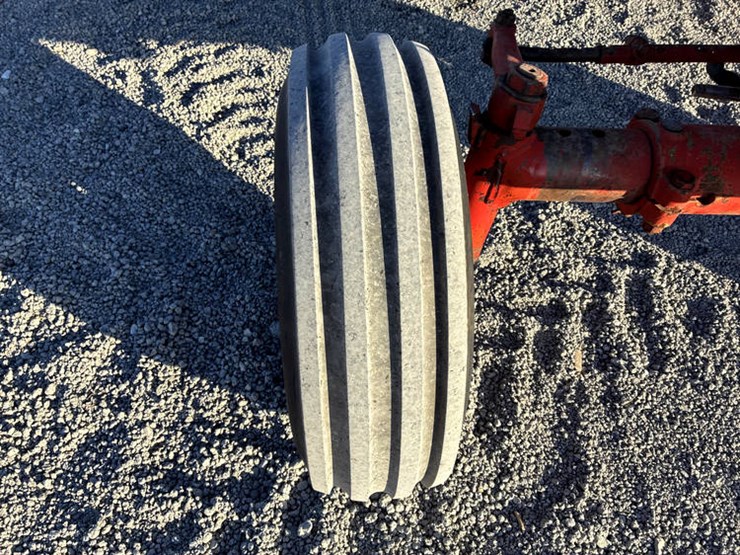 case-ih-100-image-31