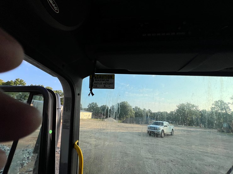 peterbilt-520-image-87