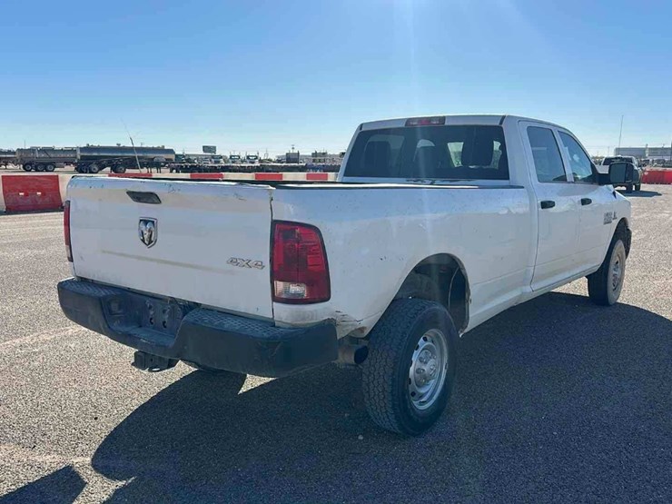 2018-dodge-ram-2500-image-3