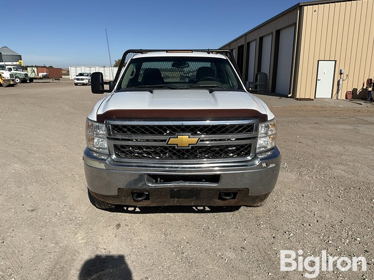 chevrolet-silverado-3500-image-2