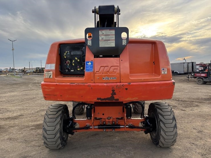 2013-jlg-400s-image-8