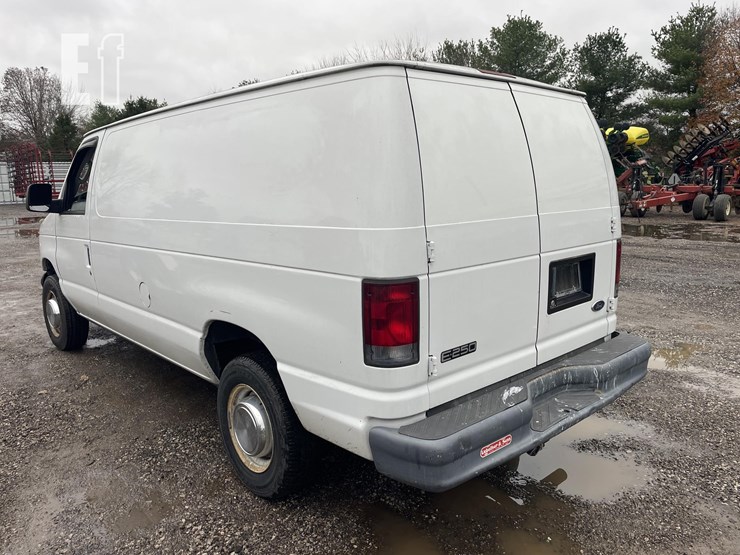 2005-ford-e250-image-5