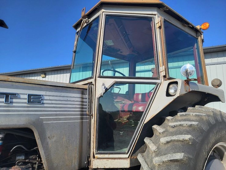 white-2-105-image-54