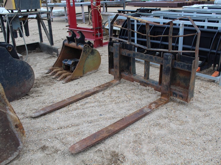 #02571-•-skid-steer-forks-attachment-image-2