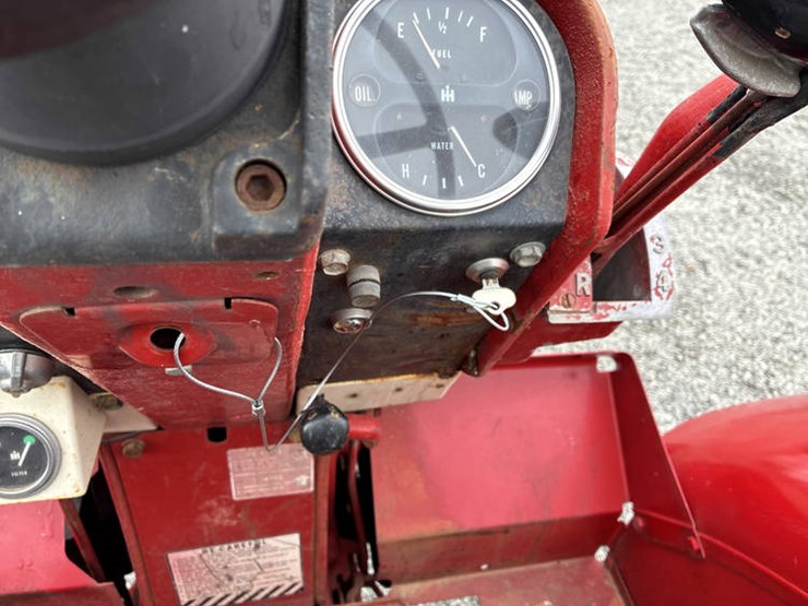 #122323-•-1965-ih-806-wheatland-#4518s-y-image-62