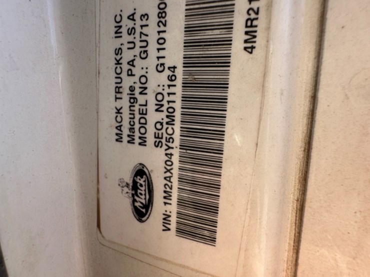 mack-granite-gu713-image-15