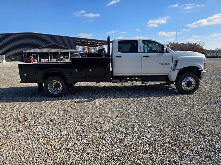 chevrolet-silverado-5500hd-image-34