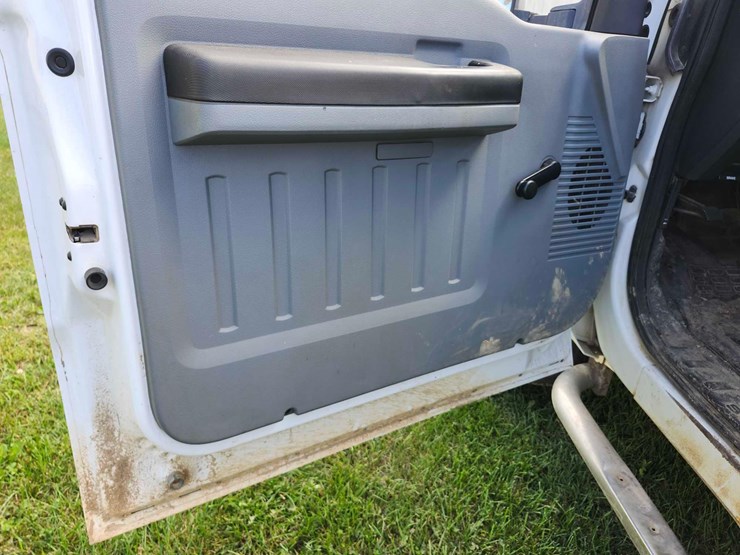 2012-ford-f250-image-19