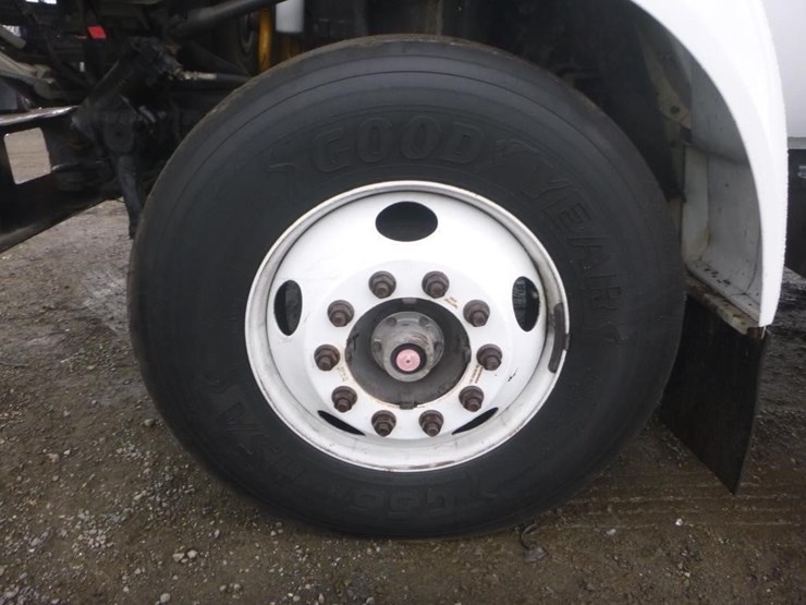 2004-ford-f750-image-22