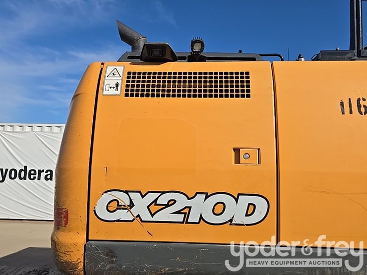 2021-case-cx210-lc-image-110