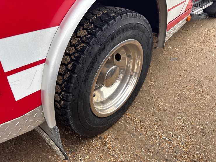 ford-f550-xl-image-6