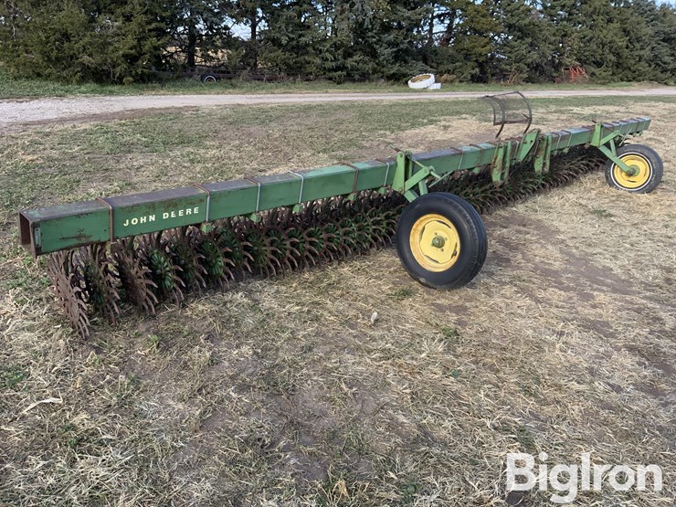 john-deere-400-image-3