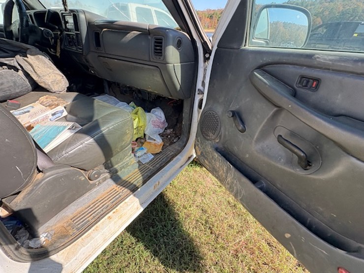 2003-chevrolet-silverado-1500-image-18