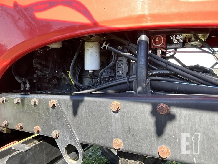 2012-apache-as720-image-15