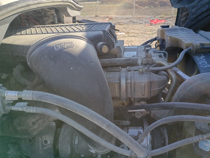 freightliner-cascadia-125-image-29