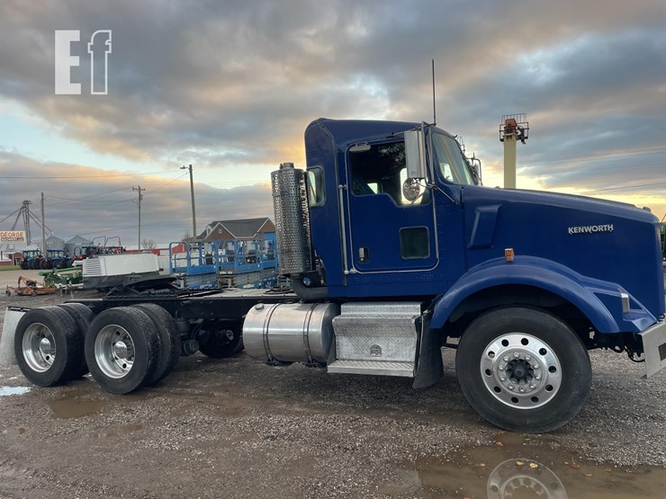 2004-kenworth-t800-image-3