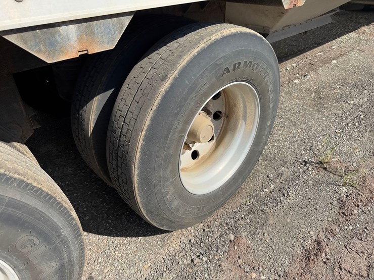 2012-timpte-super-hopper-image-15