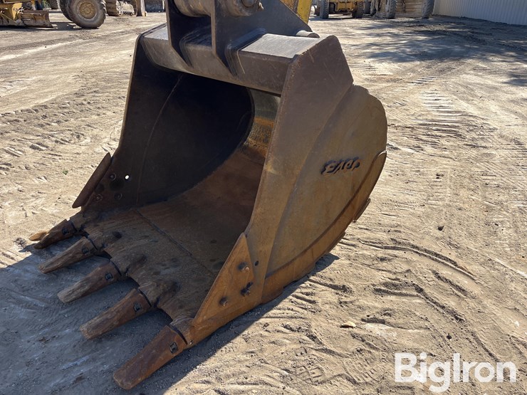 2015-komatsu-pc240-lc-10-image-18