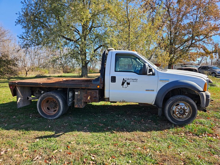 ford-f550-image-17