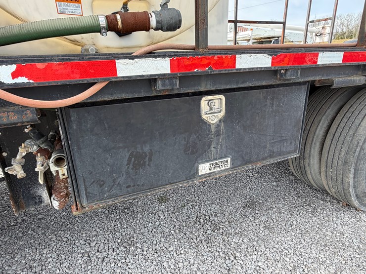 international-4700-image-10