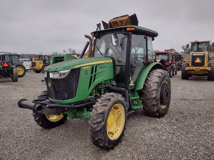 john-deere-5085e-image-32