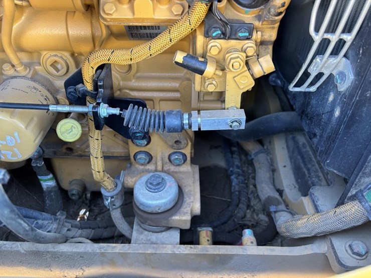 2021-caterpillar-302.7cr-image-53