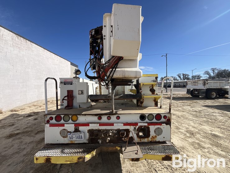 2001-international-4700-image-14