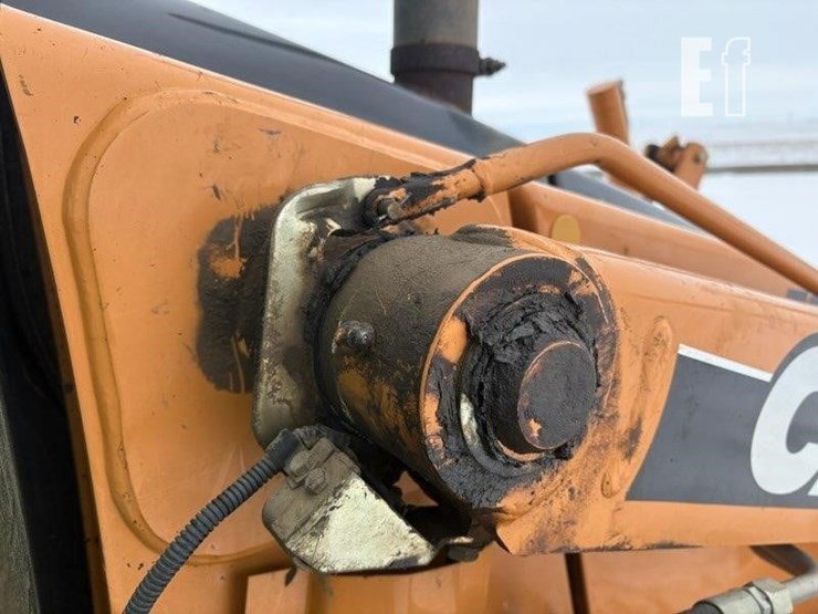 2006-case-580sm-image-29