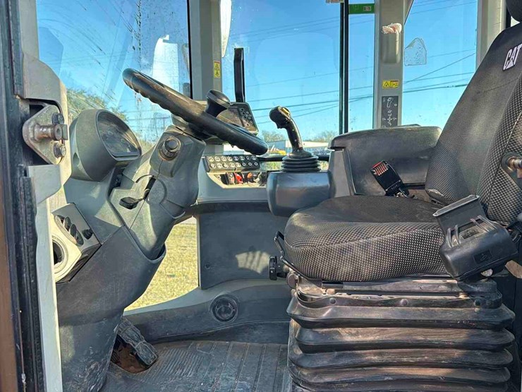 caterpillar-930m-image-17