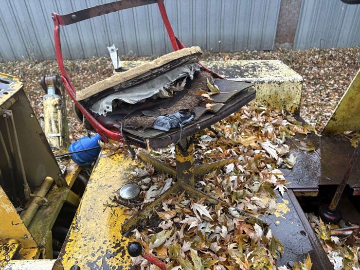 case-ck680-backhoe-tractor,-gas,-80”-bucket,-24”-hoe-bucket,-last-ran-2-years-ago-image-15