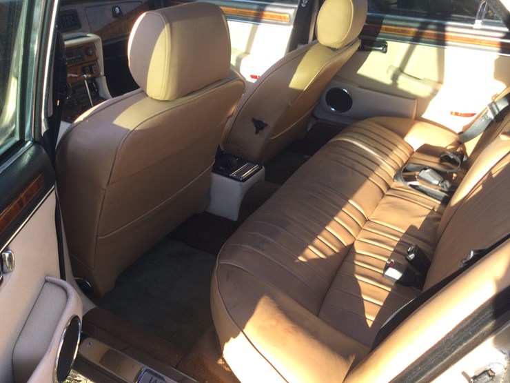 #4536-•-1987-jaguar-xj6:-(has-clear-wi-title)-image-10