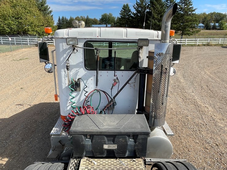 #1000-•-2007-international-transport-truck-tractor-(has-mn-title)-image-17