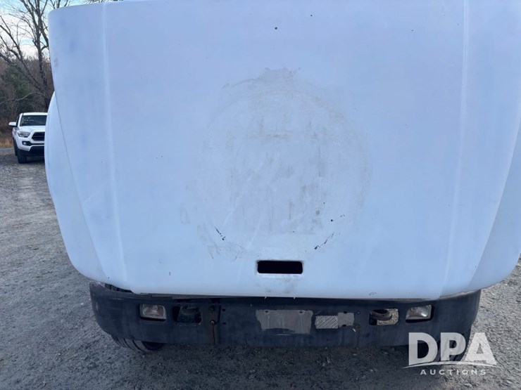 international-4700-image-55