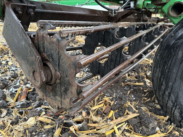 john-deere-200-image-7