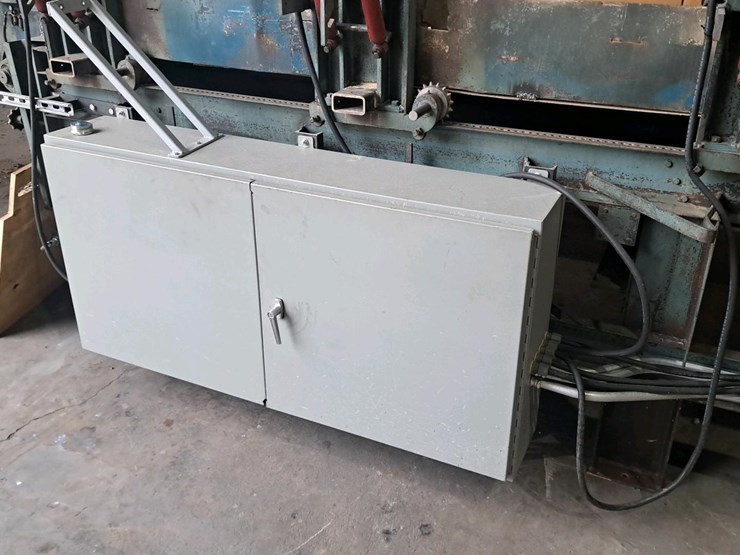 #4401-•-newman-trimsaw-image-21